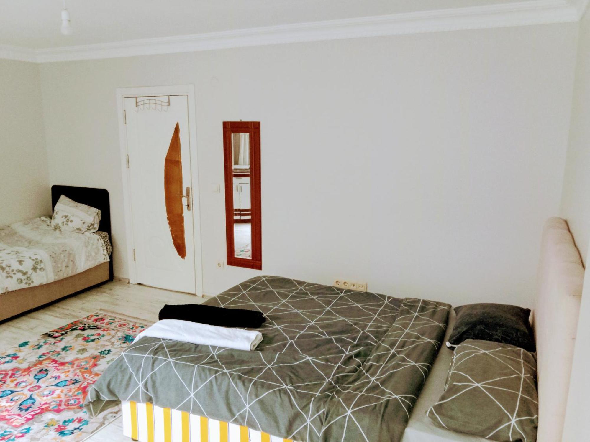 Ahmet Teacher Hotel,6 Minutes From The Airport Arnavutkoy Exterior foto